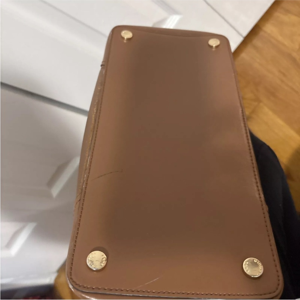 Michael Kors Aria Large Pebbled Tan Leather Tote - Picture 13 of 13